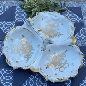 Porcelain dish